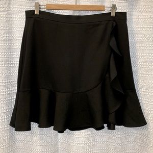 Banana Republic Ruffle Flounce Mini Skirt - Size 12 - New Without Tags
